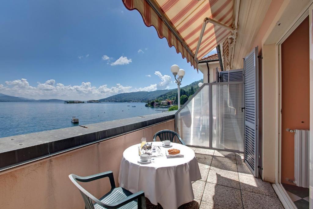 Hotel Beau Rivage Baveno Phòng bức ảnh